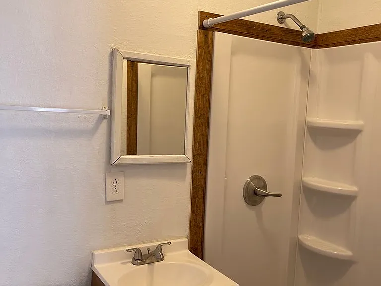 305 N Colorado Ave — Photo 5