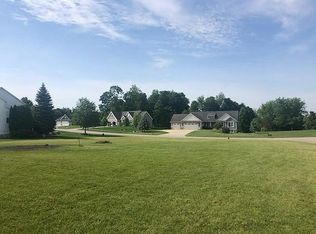 8916 Southridge Ct SW, Byron Center, MI 49315