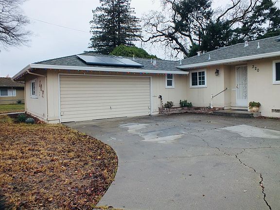 3rd image of 320 E El Campo Ave