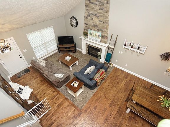 4th image of 518 Lake Front Dr