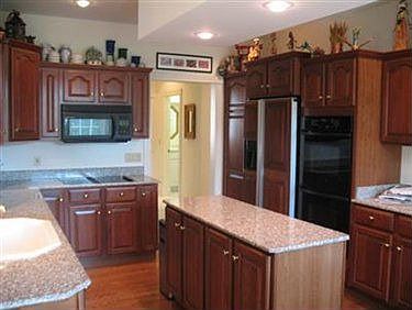 3rd image of 378 Kirkshire Ct