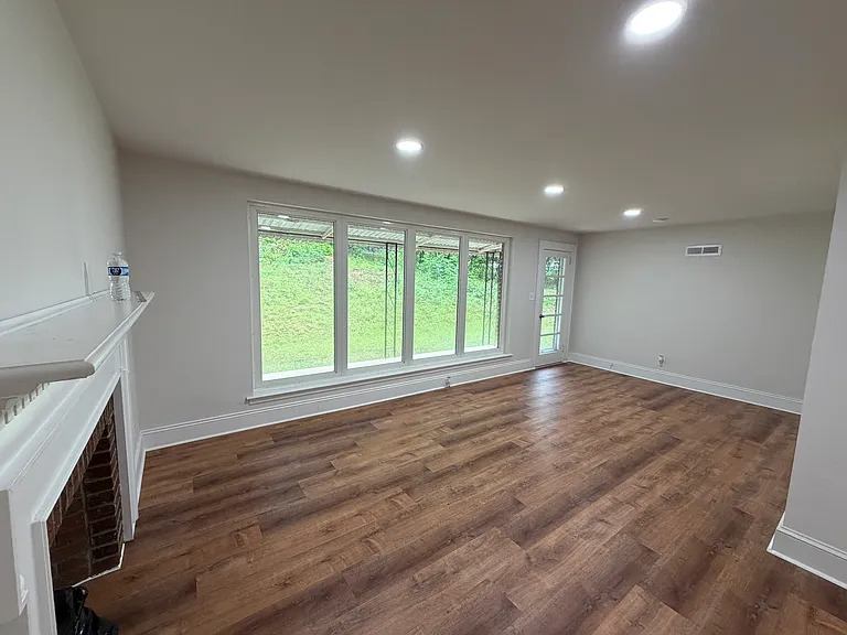 626 3rd Avenue Dr SE — Photo 5