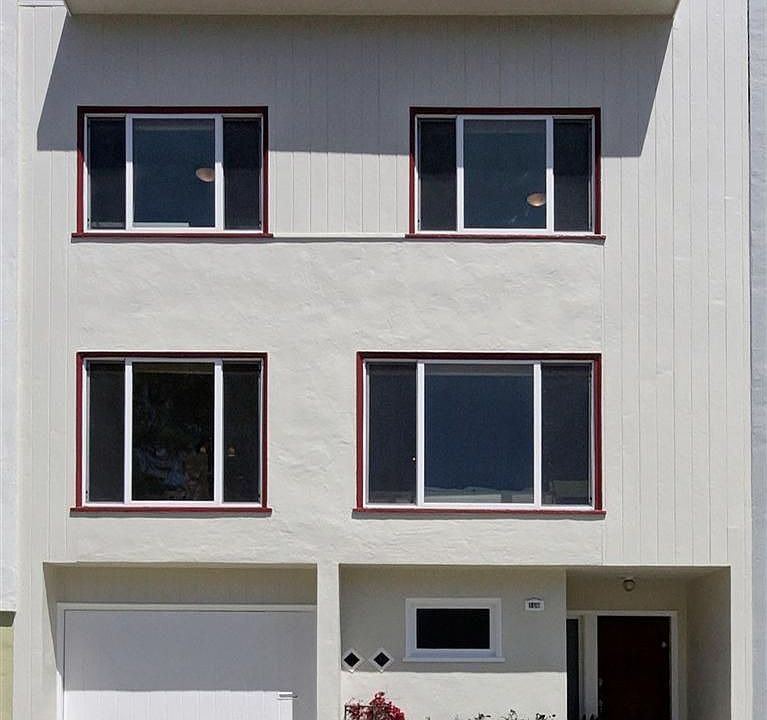 1st image of 106 Los Palmos Dr