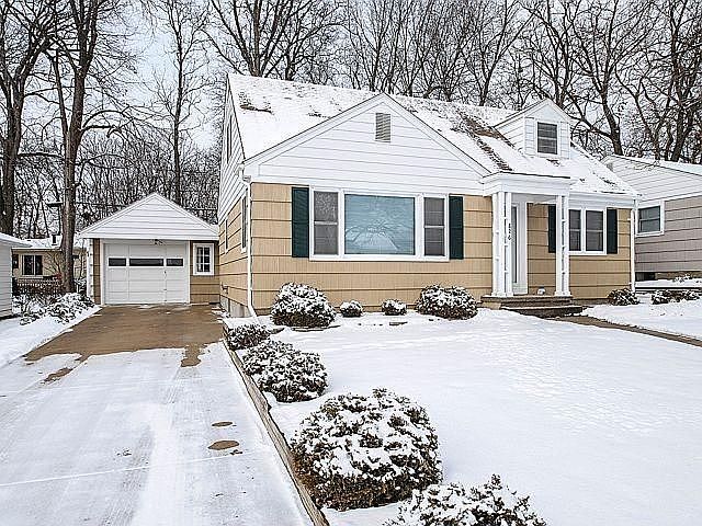 1st image of 826 Redeemer Ave