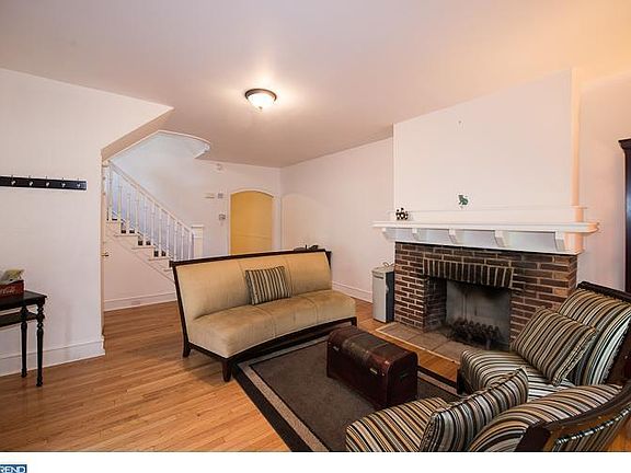 4th image of 276 W Harvey St