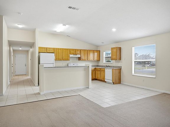 5th image of 166 Plain View Dr #A