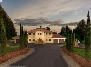 17880 NE Fairview Dr, Dundee, OR 97115