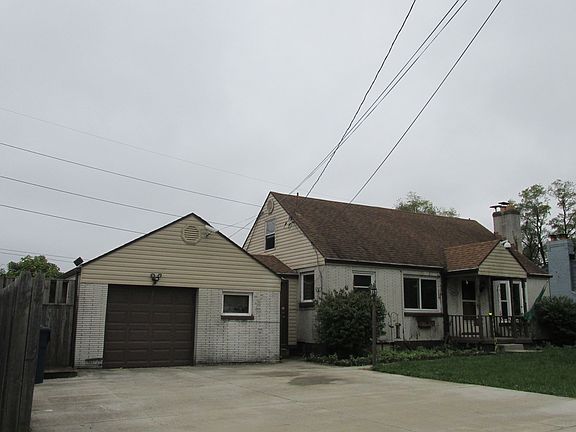 2nd image of 1240 Imperial Blvd