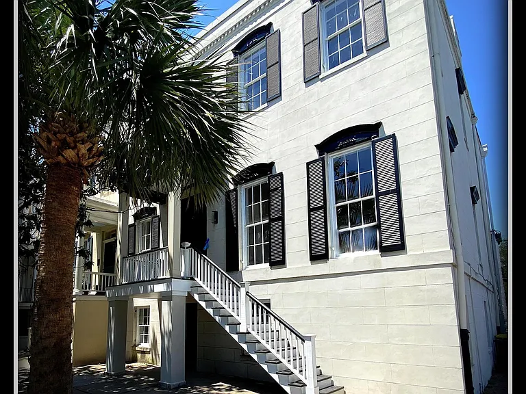 224 E Liberty St #4 — Photo 1