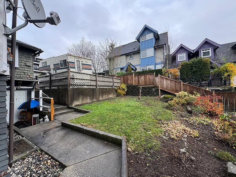 306 Esmond Ave — Photo 7