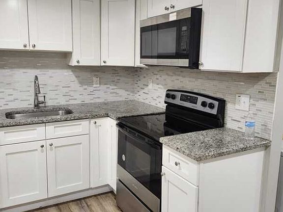 5th image of 1309 W Wingohocking St