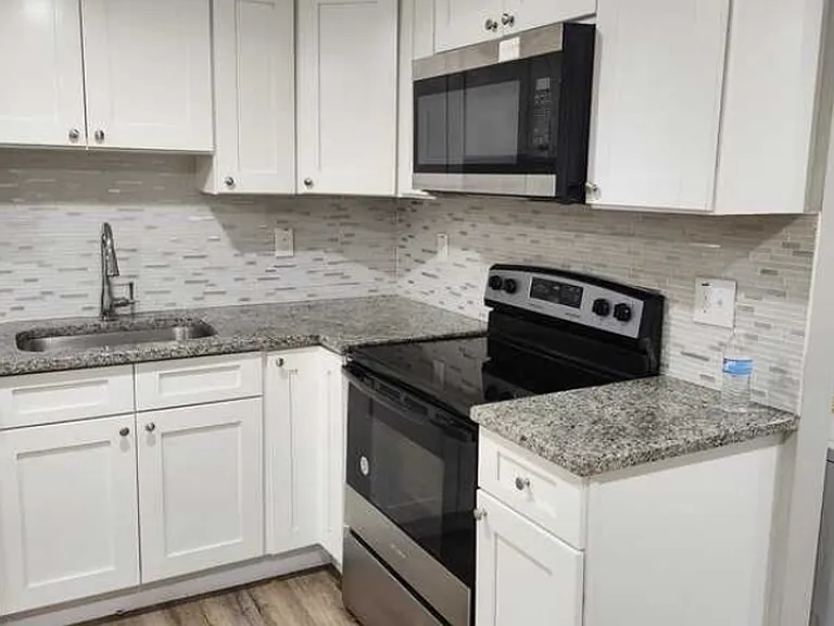1309 W Wingohocking St — Photo 4