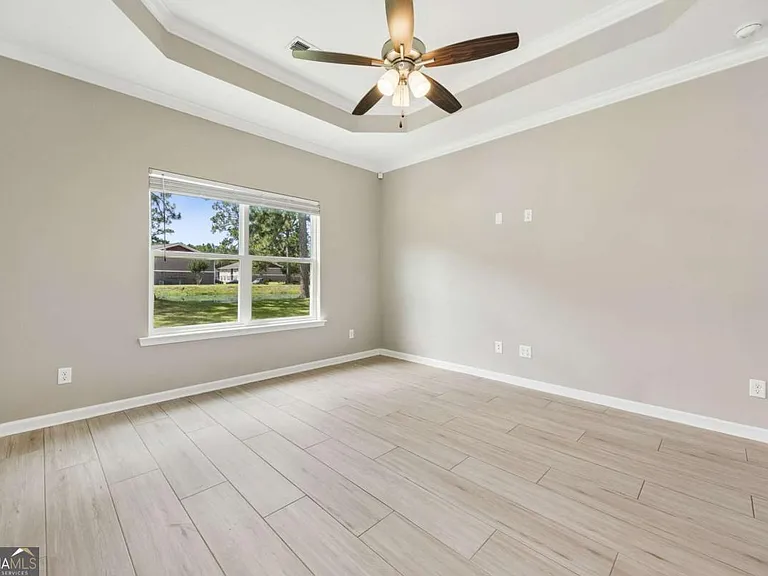 326 Gary Cir — Photo 10