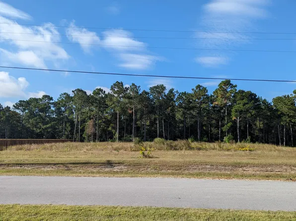 194 Gus Horne Road, Holly Ridge, NC 28445