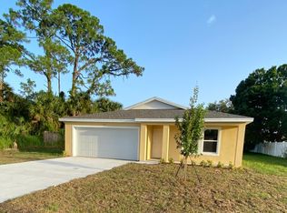 490 Dinner St NE, Palm Bay, FL 32907
