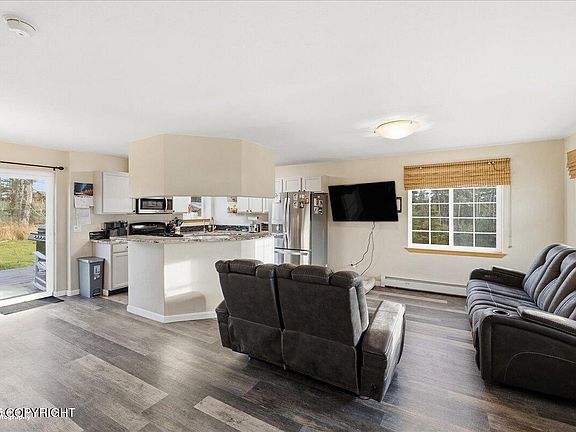 4th image of 35288 Slikok Creek Dr