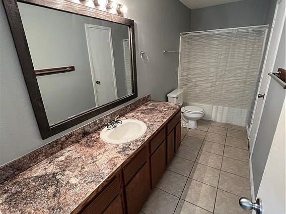 4th image of 2210 Granite Cir