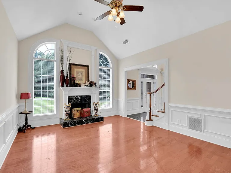 8225 Seven Oaks Dr S — Photo 26