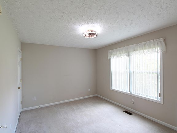 5th image of 4410 Marilois Ln