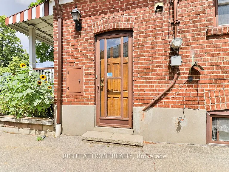 43 Bertram St #BASEMENT — Photo 2