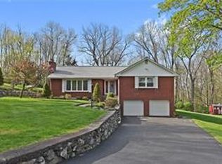 23 Windsor Rd, Yorktown Heights, NY 10598