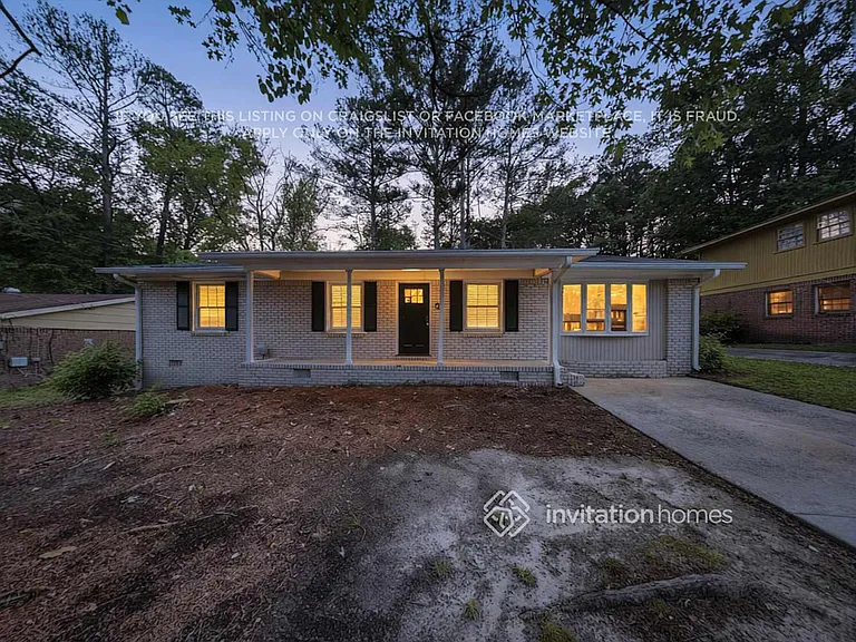 3455 Leisure Ln — Photo 2