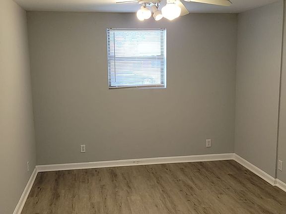 3rd image of 43 Millie Dr
