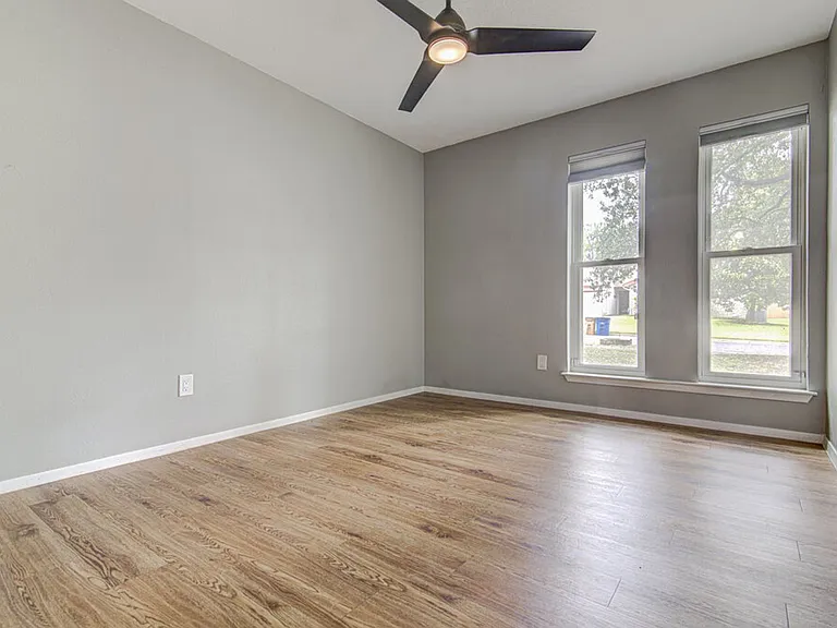 11803 Hyacinth Dr — Photo 12