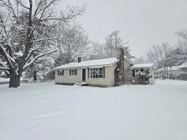 29 Hutchinson Drive, Augusta, ME 04330