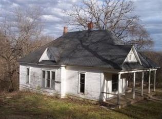 306 Fir St, Galena, MO 65656