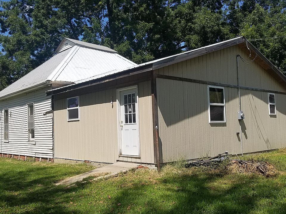 2nd image of 605 S Fawn St