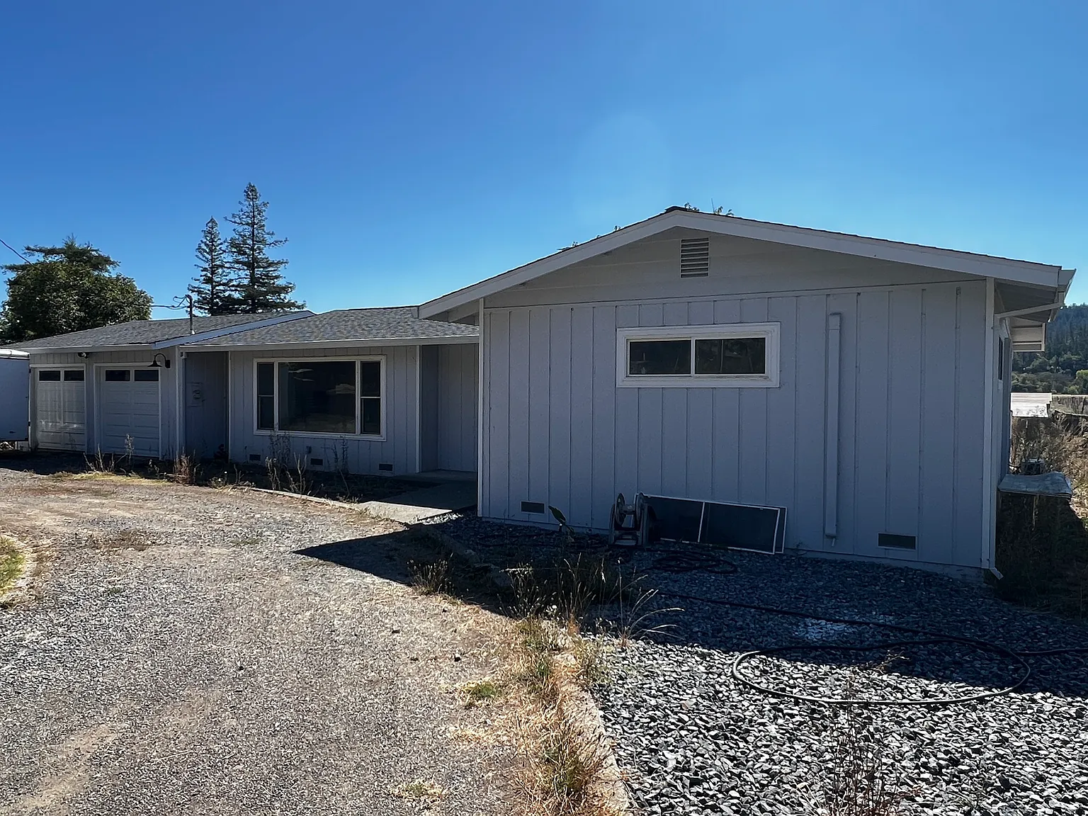 3 bed, 1900 sqft, $5,700 — Photo 1