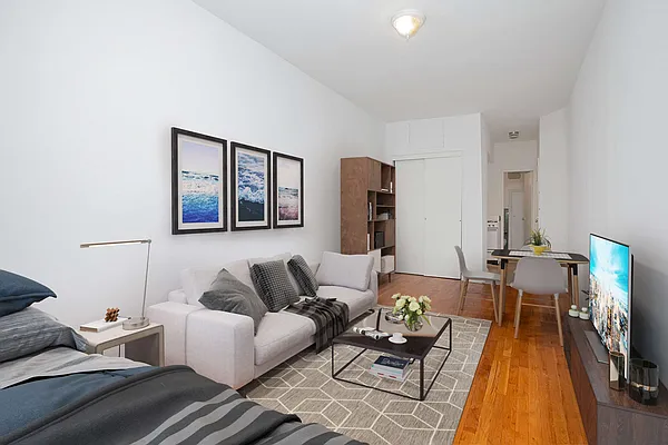 Rented by Tosh Marks Property Group | media 2