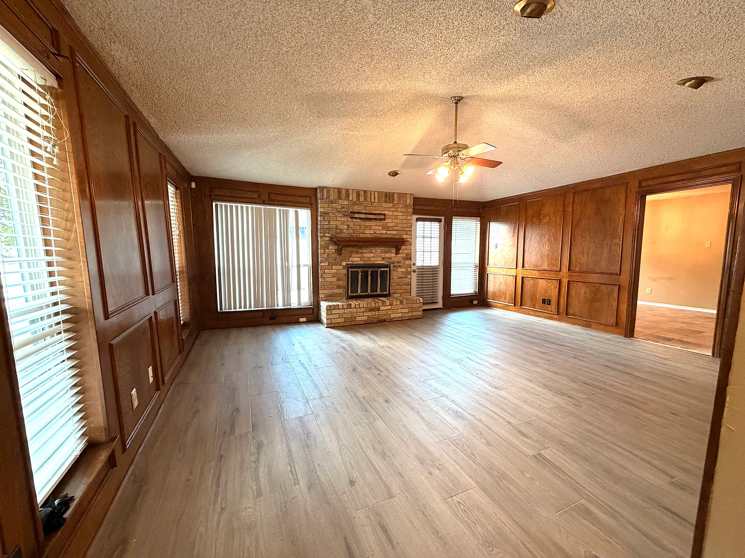 3 bed, 1632 sqft, $2,200 — Photo 2