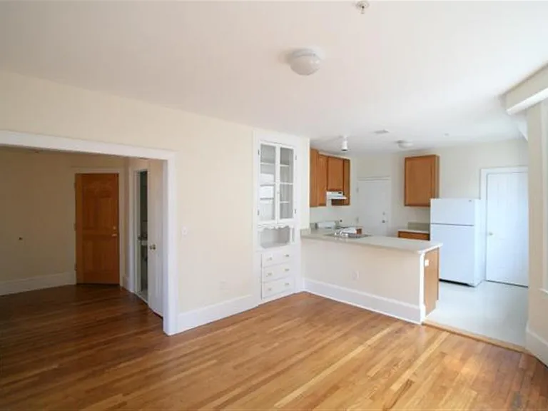885 Massachusetts Ave #5 — Photo 4