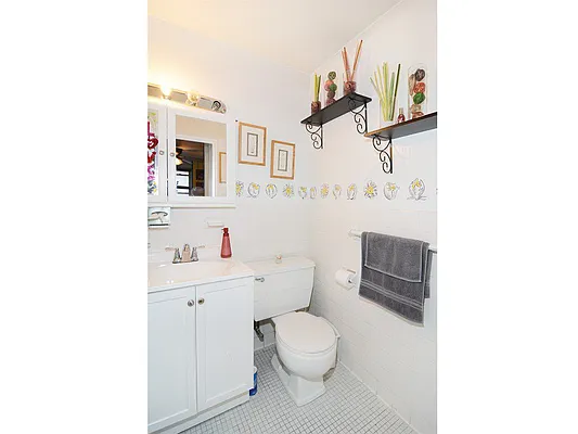 Sold by Robert E. Hill  | media 23