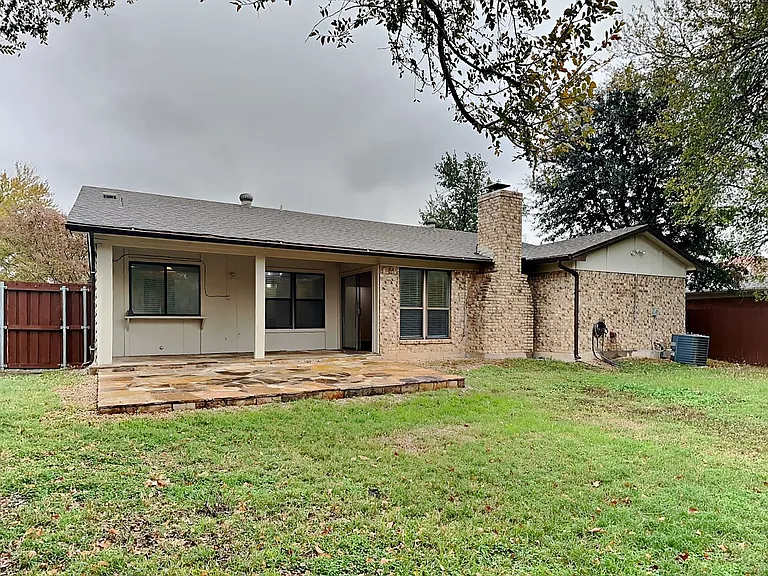 3033 Mossy Oak Ln — Photo 12