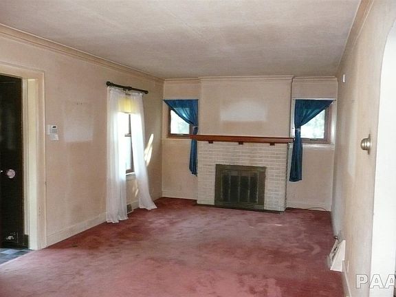 3rd image of 1616 W Gilbert Ave
