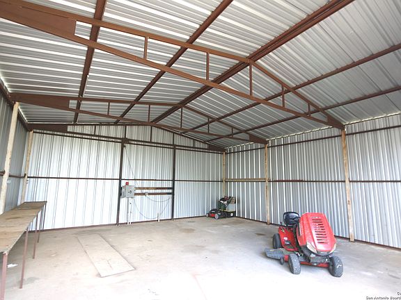 4th image of 7510 Pittman