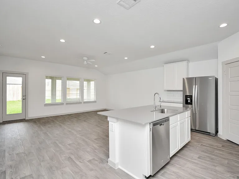 7803 Golden Rubia Ln — Photo 28