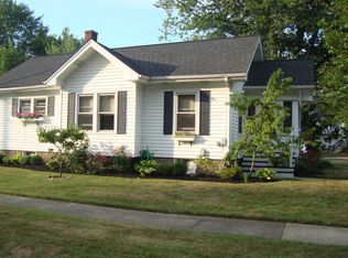 4572 Center St, Willoughby, OH 44094