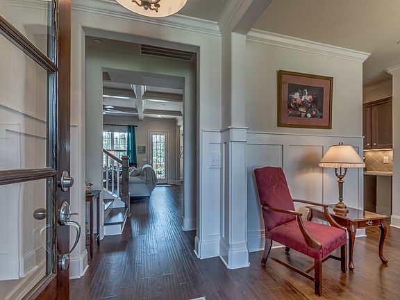 4th image of 541 Fort Lee Ct