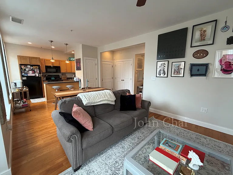 3 Sutherland Rd #2 — Photo 14