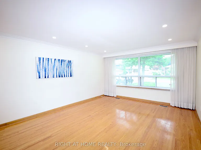 42 Culford Rd — Photo 16