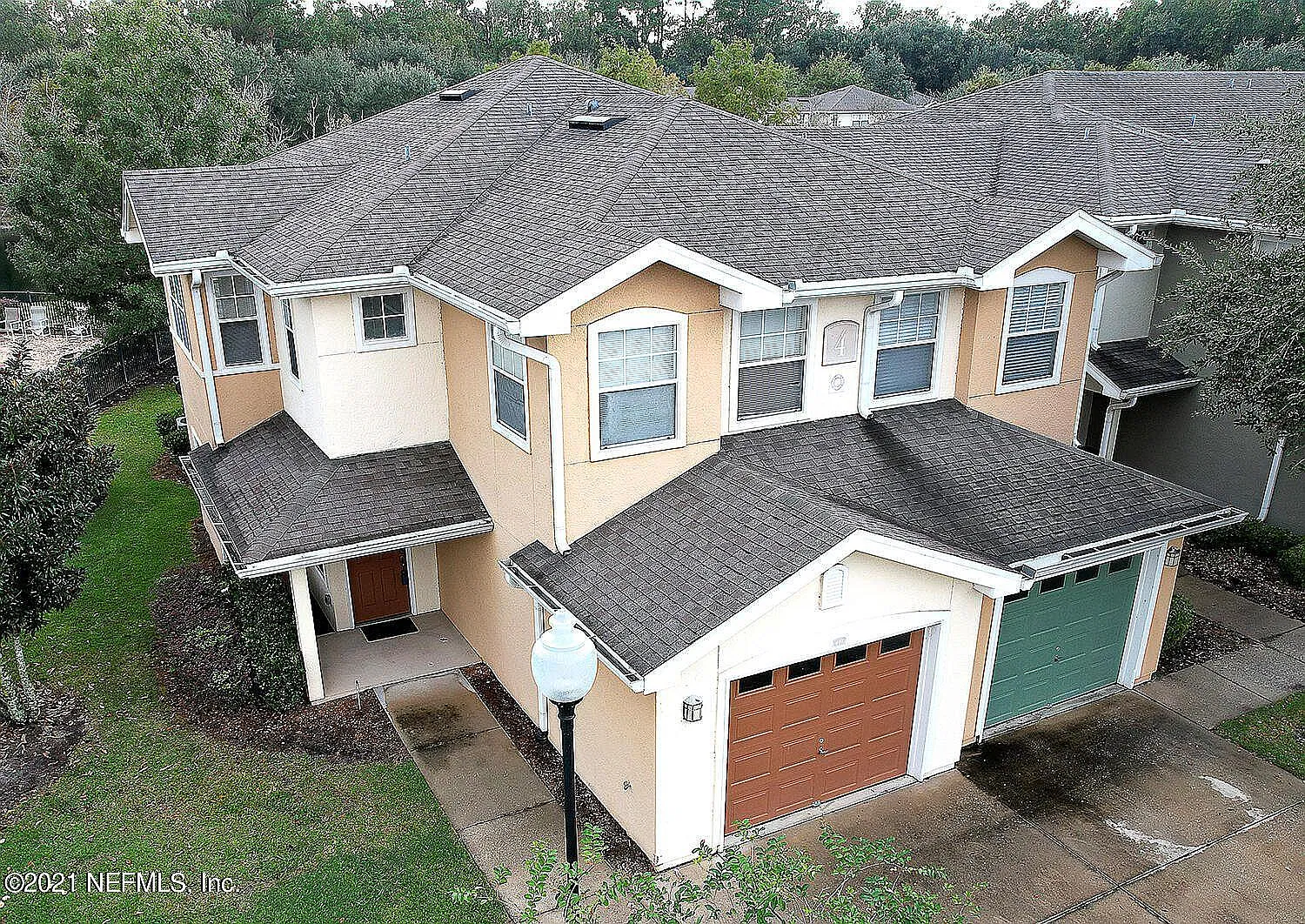 3 bed, 1455 sqft, $1,895 — Photo 1