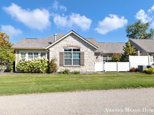 868 Bridge Walk Ct SE #85, Ada, MI 49301