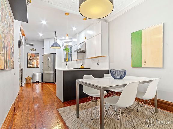 3rd image of 707 Carroll St APT 1R