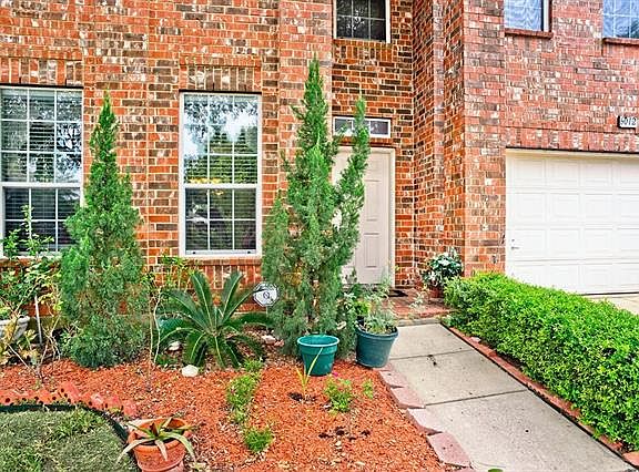 3rd image of 6012 Photinia Ave