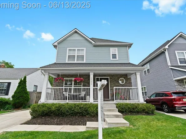 2399 Oakshire Ave, Berkley, MI 48072