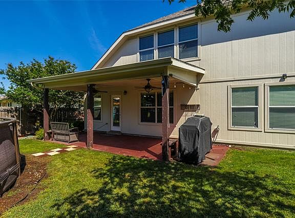 4th image of 2039 Old Glory Ln